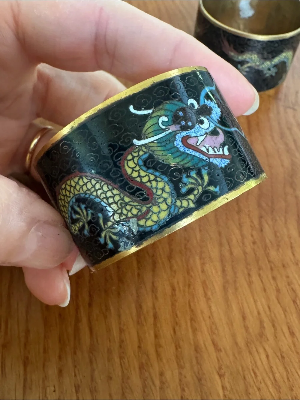 4 Vintage Cloisonné Napkin Rings Brass Enamel Floral Dragon Asian Design